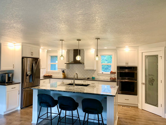 763 Single Pendant Light